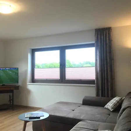 Maxi-apartment Bodanum - Mit Eigener Terrasse - Naturnahe Ortsrandlage - Vdsl - 10 Min Zum Nuerburgring * Bodenbach